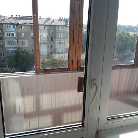 5 Minutes To The City Center Mykolaiv Eksteriør billede